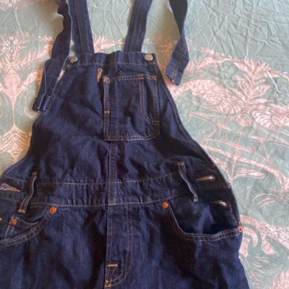 Levi’s Overalls!! Size small (24-27)